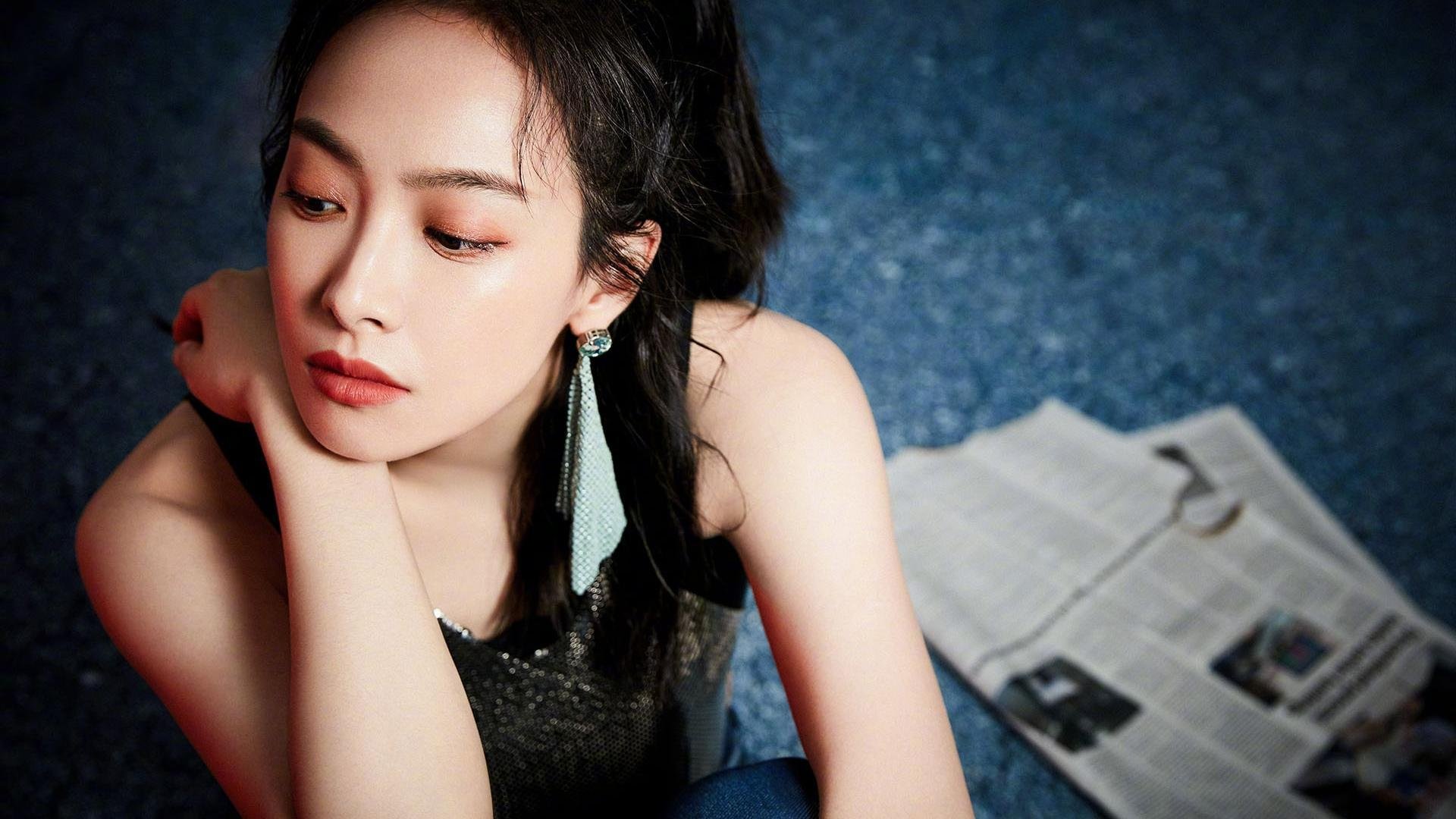 开云官方网页登录-阿莱克西50米蝶泳完美入水领先，阿莱克西亚高清图片