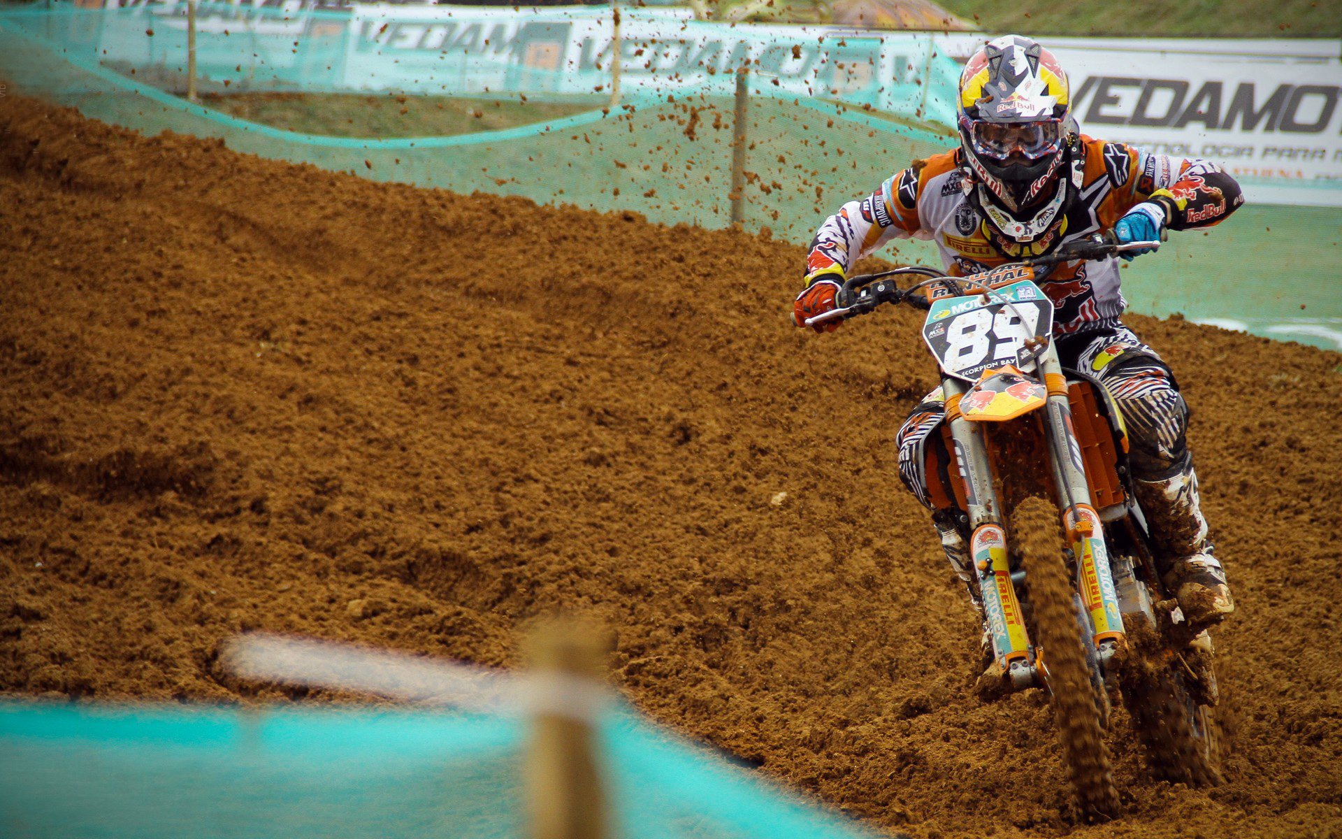 西甲焦点，比分2-2，双方核心球员表现出色，关键数据：控球率高达62%